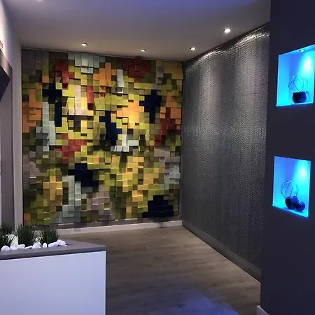 Novahotel 3* ريجّو إيميليا