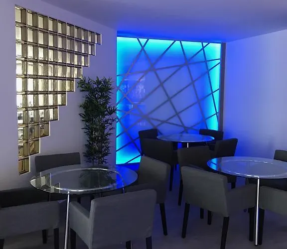 Novahotel 호텔 레조넬에밀리아